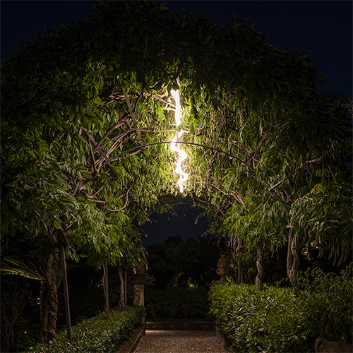 LA LINEA WALL/CEILING LAMP by Artemide Lamps